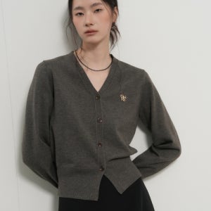 [제너럴아이디어] GNRL 에센셜 가디건 [CHARCOAL] / GF7LKC503 WBD3L04503CH