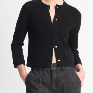 [빈스 여성] 블랙 단색 울캐시미어혼방 가디건 VCSW4F015BK