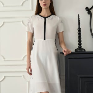 [b급 할인 제품] 보타닉 프린티드 배색 원피스, 케이와이엠 (KYM)