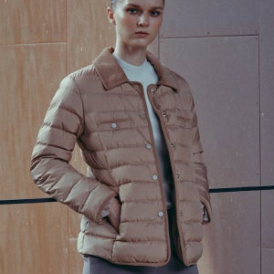 [헤지스 여성] [구스다운] 베이지 코듀로이 배색 숏 경량다운 자켓 HSJU4D781I2