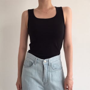 옷자락 [패션플러스][옷자락]여자 여름 민소매 라운드넥 기본 흰나시 검정나시