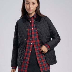 [바버] 여성 블랙 Annandale 퀼팅 자켓 URJA4F314BK