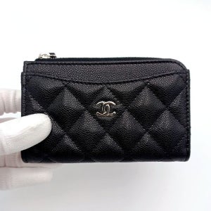 샤넬 샤이니 그레인드 카프스킨 실버 메탈 블랙 AP3179 B15532 C3906 카드지갑 지퍼 클래식 CC로고 여자 미니 파우치 카드홀더 은장 AP3179B15532C3906