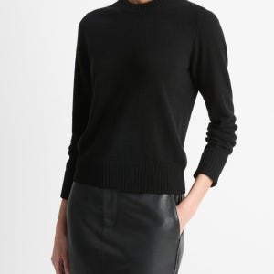 [빈스 여성] [캐시미어 100] 블랙 솔리드 라운드넥 레귤러핏 니트 VCSW4F200BK