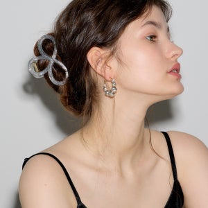 [레비쥬 필라소피] LB_White shiny hair claw_2type LB_White shiny hair claw_2type