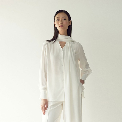 [마레디마리] Silk V-Neck Tie Blouse Ivory