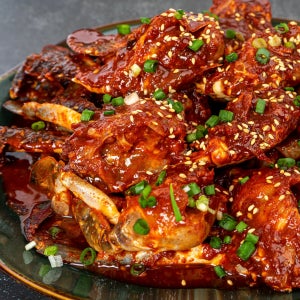 살이 꽉 찬 봄 꽃게 양념게장 1kg (기본 실비)