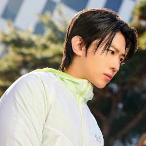 남자 러닝 바람막이 테크니컬 후드 윈드브레이커