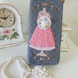 레이디의 장지갑, 어니즈 공방