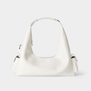 코이무이 Pocket Hobo Bag Medium (Ivory)