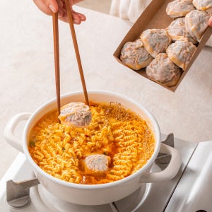 다우랑 매콤교자만두🌶국물에 쏙! 넣어요, 다우랑