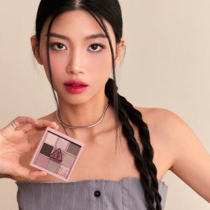 [쓰리씨이] [클라우디 핑크] 멀티 아이 컬러 팔레트 CLOUDY PINK
