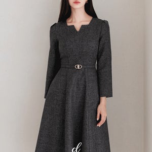 브륀 브이 슬릿 넥 트위드 벨티드 원피스