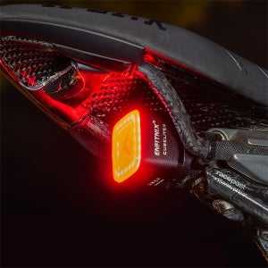 엔피트닉스 큐브라이트 3K 카본 스마트 후미등