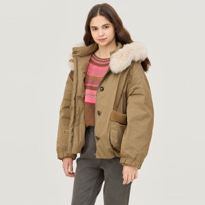 [베네통]2024 WINTER 피레네 야상형 폭스퍼 구스 패딩 BAPD57461BR