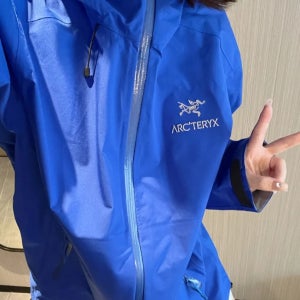 아크테릭스(Beta) 베타 LT 후디 남성용 바람막이 자켓 바이탈리티 블루