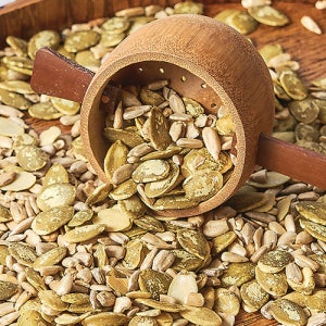 활용도 좋은 국산 볶은 해바라기씨+호박씨 90g 2팩