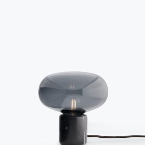 [해외] New Works Karl-Johan Table Lamp (Request Info) 8451156705625 | Variants: Black Marquina w. Smok