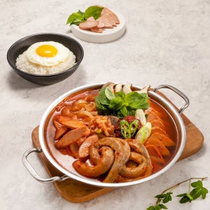 뉴욕 부대찌개 밀키트 캠핑 피크닉 소곱창 부대전골 500g 1~2인분