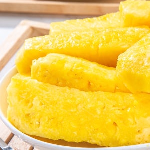 간편하게 먹는 골드 파인애플 스틱형