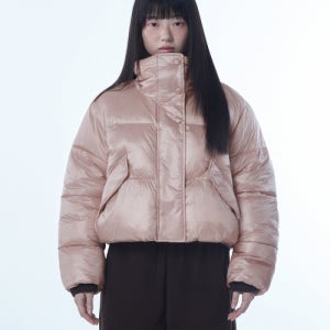 [무신사 스탠다드 우먼] 우먼즈 데일리 푸퍼 글로시 숏 패딩 재킷 [핑크] MWDJPAZ08-PK