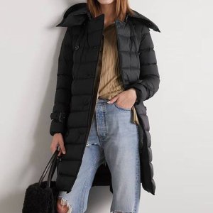 버버리 더블 퀼티드 버튼 벨티드 후드 여성 롱패딩 8096357