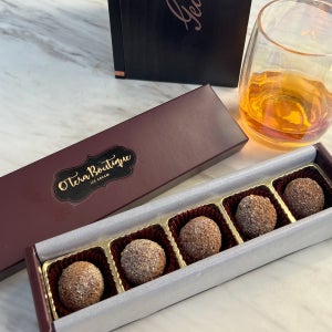 발렌타인 30년 위스키 봉봉 수제 초콜릿 선물세트, 오테라