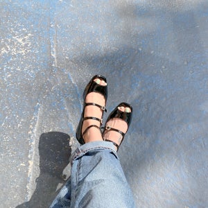 [오알] 아이비 오픈토 스틸레토 스트랩 플랫, 베티아노 & 오알