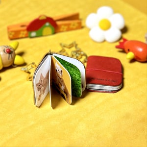 이태리 배지터블 가죽 미니앨범 포토북 기념일 선물 키링, 로고 제작 아티디자인