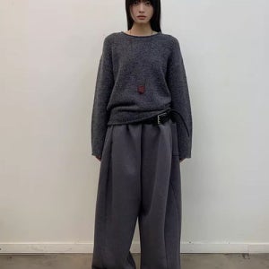 NEVERSEEZ Minimalist Soft Round Neck Sweater