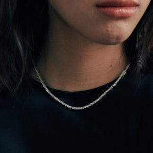 베흐트 Anse Dew Necklace