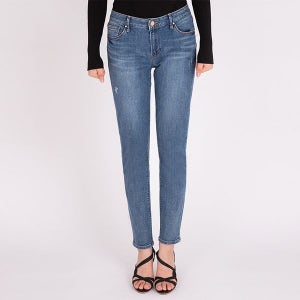 [게스] 게스 여성 청바지 보이프렌드 미디엄블루 YL2D6059