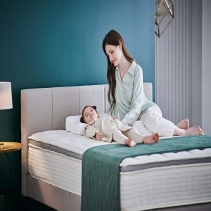 지누스 얼티마 하이브리드 스프링 매트리스 (30cm/퀸)