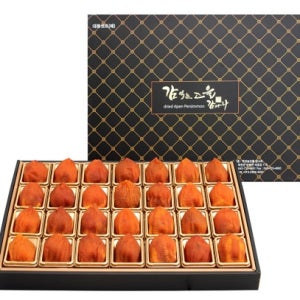 큼직한 크기를 자랑하는 대봉 곶감 선물세트 28입