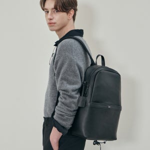 [닥스 액세서리] 100 닥스 남성 백팩 솔리드 토트 분위기 DBBA5E070BK