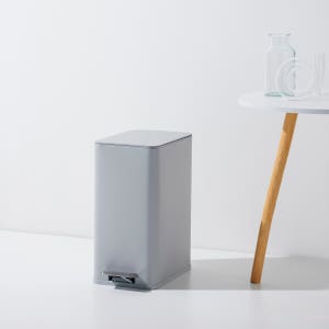 [자주] 틈새 활용 무소음 페달 휴지통 10L 그레이 - 그레이 (J73N9020539)