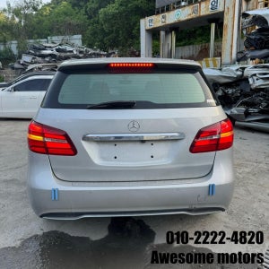 벤츠 W246 B200 트렁크 피 A2467400101