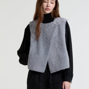 [아떼 바네사브루노 여성] 라이트블루 단색 양모피 베스트 VLJU4D481B1