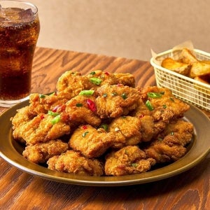 마니커에프앤지 바사삭치킨 고추순살 300g x 4봉