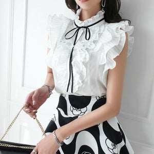 [금찌] 금찌 캉캉 프릴 나시 블라우스 ST4962B