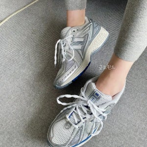 뉴발란스 1906R 운동화 실버 메탈릭 블루 M1906RQA