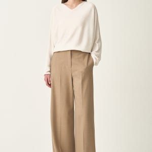 [the CASHMERE] 캐시미어 홀가먼트 니트 탑 / CM2F0KTO605W_OW