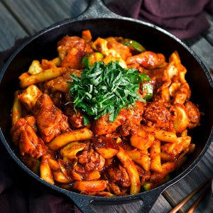 매콤 달콤한 국내산 순살 닭갈비 600g 1팩