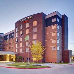 [달라스(TX) 호텔] 캐럴턴/코트야드 댈러스 캐럴턴 & 캐럴턴 컨퍼런스 센터