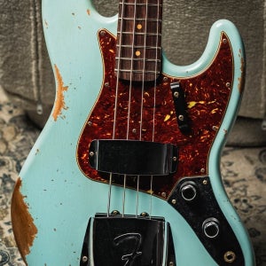 [2026 신년세일! (~1/31까지)] Fender Custom Shop 1961 Jazz Bass Heavy Relic-Daphne Blue w/Match Painted Hea