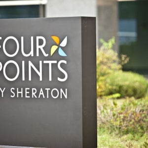 포 포인츠 바이 쉐라톤 조선, 서울역 / 서울 호텔