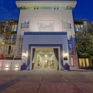 호텔 아마라노 버뱅크-할리우드