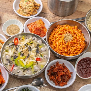 지역 인기맛집! 군산 엄마손 칼국수 2종