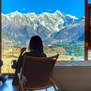 티베트 린즈 라이구 빙하 6일 고급 여행