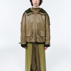 오들리워크샵 Gale Reversible Hooded Bomber Jacket